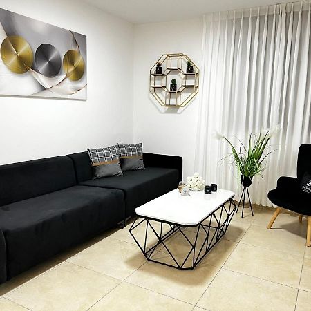 Spat Vip Apartment バト・ヤム エクステリア 写真